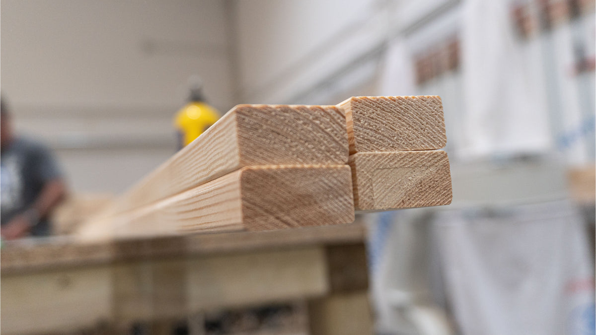 Listón de pino macizo 50 cm · sección 27×16 mm · para bastidores y marcos