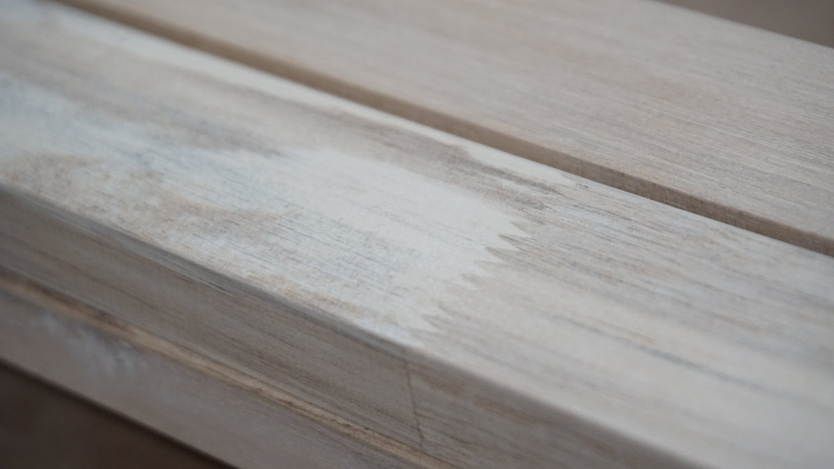Listón de pino macizo 30 cm — 27 × 16 mm
